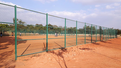 CHAIN LINK FENCING FOR GROUNDS